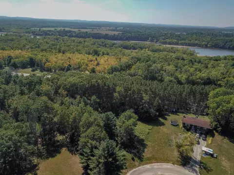 1 S 1 Ac S Fur Dr, Wisconsin Dells, WI 53965