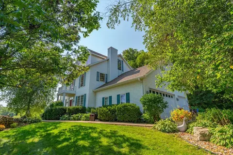 w5505 Spring Valley Road, New Glarus, WI 53574