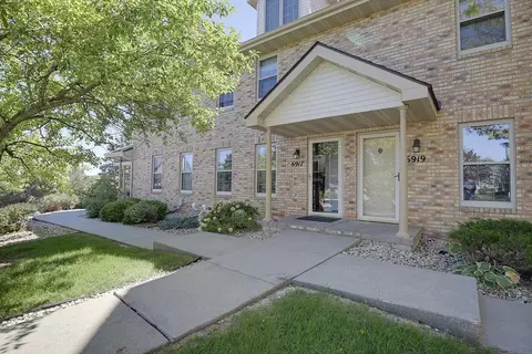 6917 Tottenham Rd, Madison, WI 53711