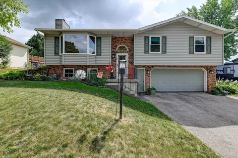 725 Cumberland Ln, Deforest, WI 53532