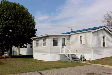 2701 E Main St #L93, Reedsburg, WI 53959