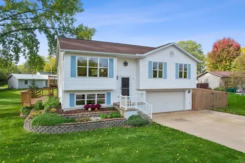 746 Walker Way, Edgerton, WI 53534