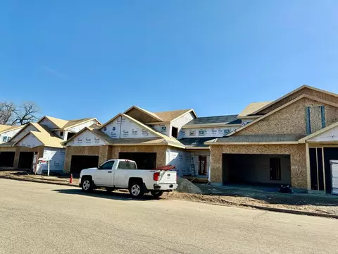 1132 Water St #8, Sauk City, WI 53583