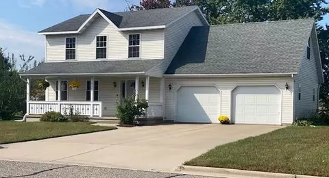 927 Lone Tree Ln, Prairie Du Sac, WI 53578