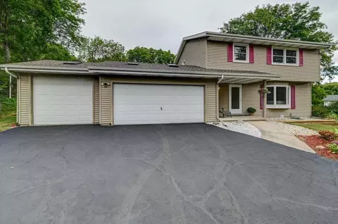 7122 Pagham Dr, Madison, WI 53719