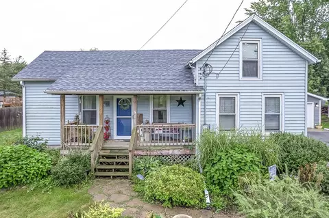 149 George St, Sharon, WI 53585