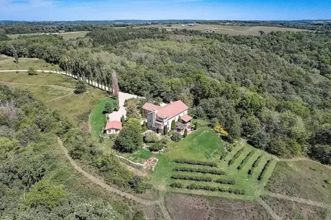 9332 Spring Valley Rd, Mazomanie, WI 53560