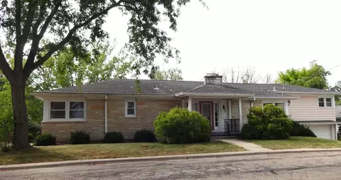 116 Davis St, Lodi, WI 53555