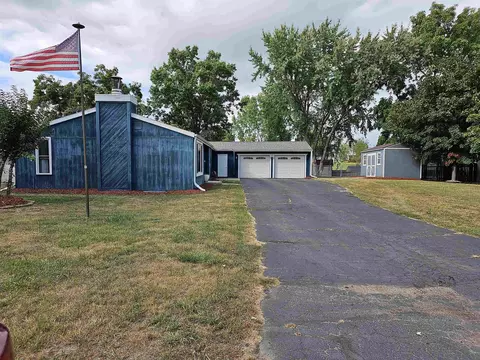 1609 Bow St, Tomah, WI 54660