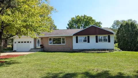 114 E Puerner St, Jefferson, WI 53549