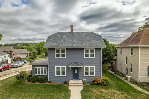 100 3rd St, New Glarus, WI 53574