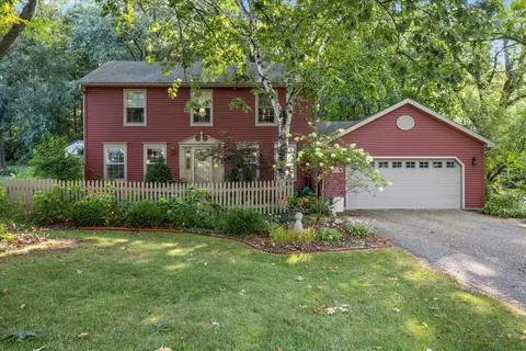 6201 Indian Mound Dr, Mcfarland, WI 53558