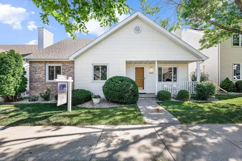 425 Cherry Hill Dr, Madison, WI 53717