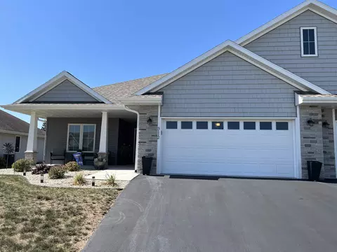 3112 Blue Jay Ct, Beloit, WI 53511