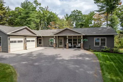 181 Cliffside Dr, Wisconsin Dells, WI 53965