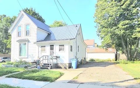 618 Lake St, Baraboo, WI 53913