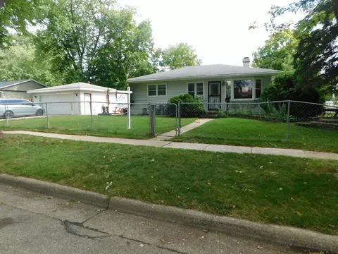 1707 Mary St, Beloit, WI 53511