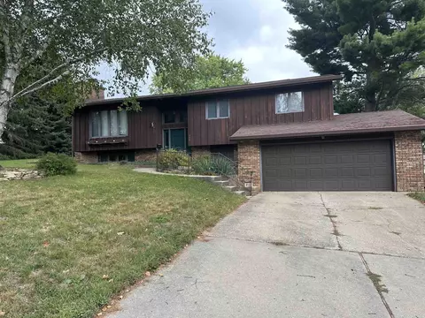 700 12th Ave, New Glarus, WI 53574