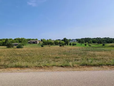 Lot 39 Swan Lake Summit Estates Lane, Pardeeville, WI 53954