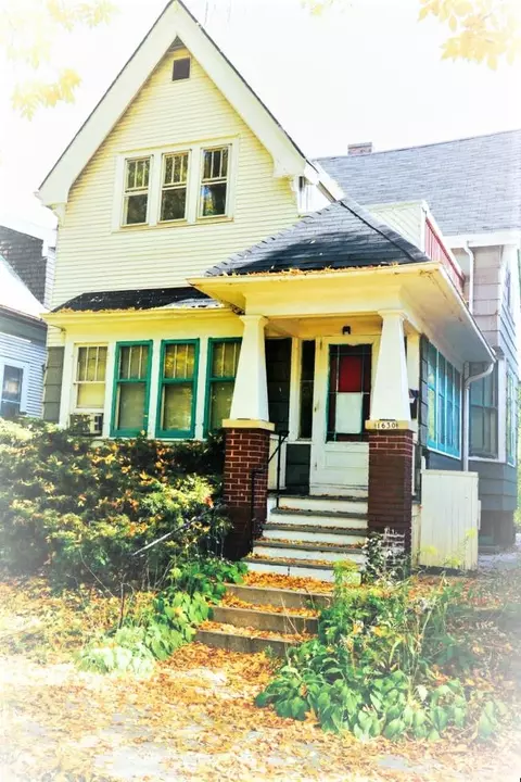 1630 N 28th St, Milwaukee, WI 53208