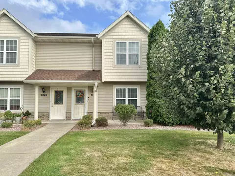 2847 Holiday Dr #6, Janesville, WI 53545