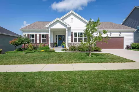 9532 Lost Pine Trl, Verona, WI 53593