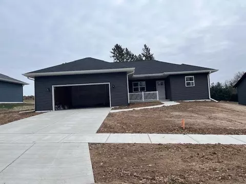 206 N 5th St, Evansville, WI 53536