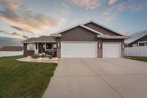 3694 Solar Ave, Janesville, WI 53548