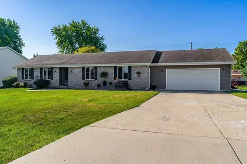 720 E Lilac Rd, Beloit, WI 53511