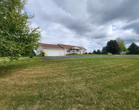 w7440 Wisconsin 39, New Glarus, WI 53574