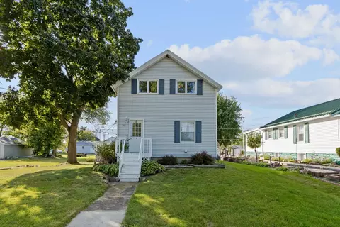 125 Superior St, Portage, WI 53901