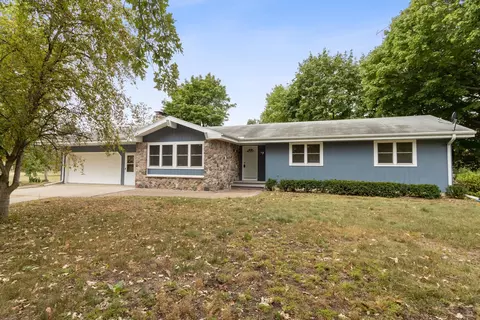 215 N Linden St, Adams, WI 53910