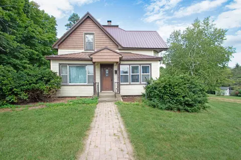 117 Grove St, Ridgeway, WI 53582