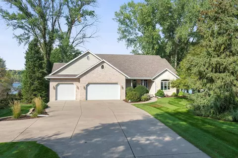 w10642 Becker Road, Poynette, WI 53955