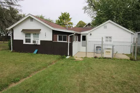 741 Cleveland St, Beloit, WI 53511
