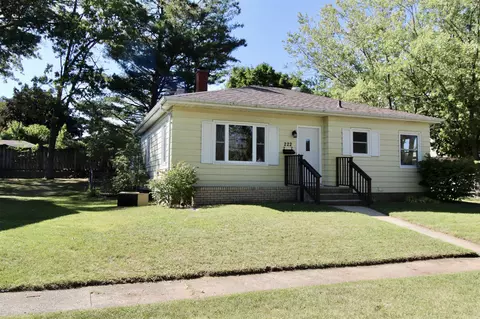 222 Cleveland St, Beloit, WI 53511