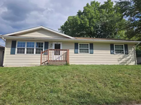 504 Grove St, Mauston, WI 53948