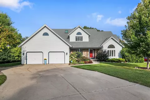 412 Stoneridge Ter, Deforest, WI 53532