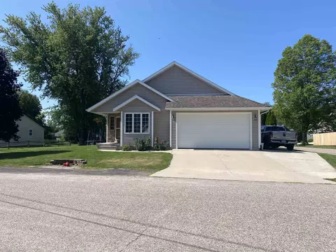 s8027 Maple Park Road #30, Prairie Du Sac, WI 53578