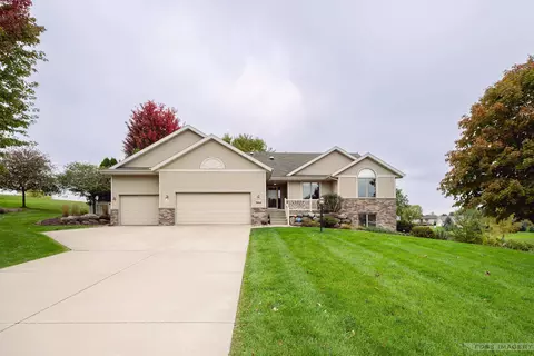 7464 Ellington Ct, Middleton, WI 53562