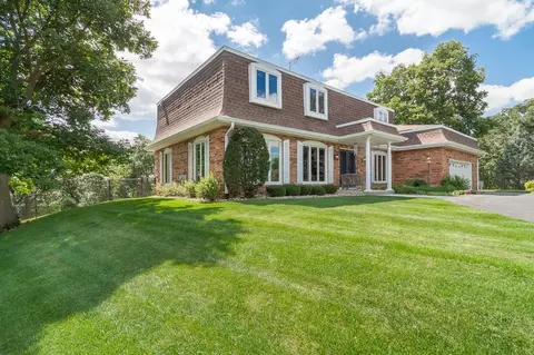4916 Highwood Cir, Middleton, WI 53562