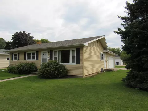 253 Roosevelt Ave, Janesville, WI 53546