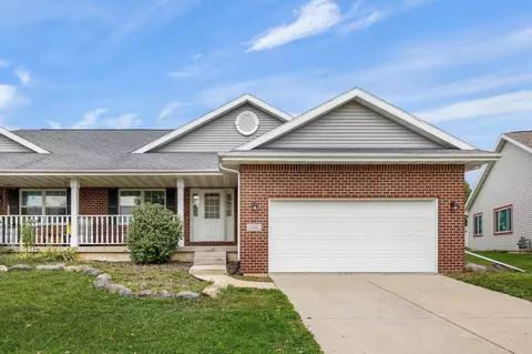 336 Blackberry Ln, Deforest, WI 53532