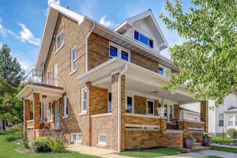 1007 2nd St, New Glarus, WI 53574