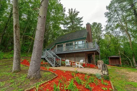 w10676 Crooked Lane, Poynette, WI 53955