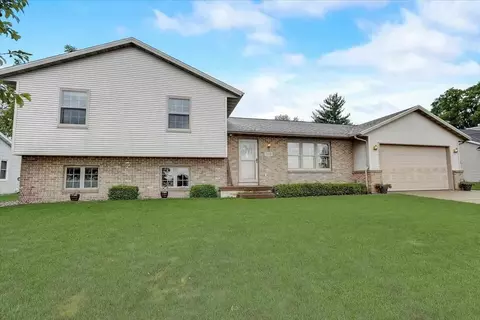 709 E North St, Deforest, WI 53532
