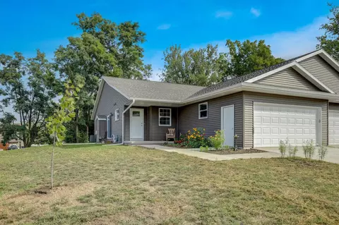 238 W Thomas St, Poynette, WI 53955