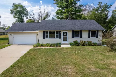2109 Doris Rd, Reedsburg, WI 53959