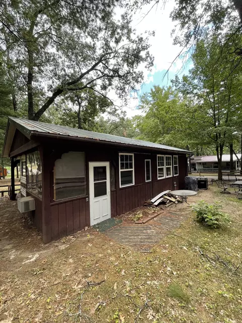 166 5th St, Warrens, WI 54666