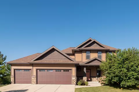 1950 Foggy Mountain Pass, Waunakee, WI 53597